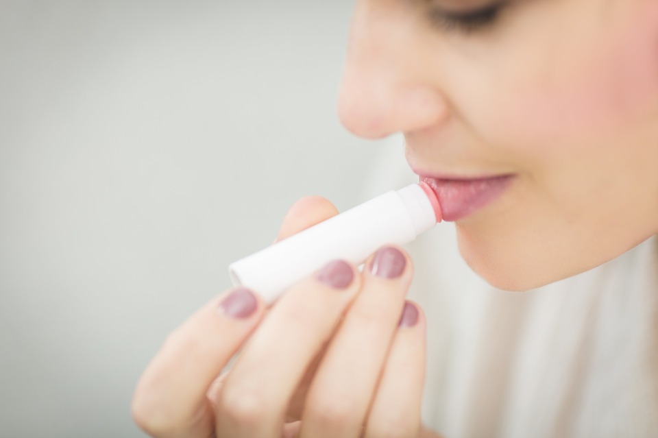 How To Treat Chapped Lips In The Winter Cold&nbsp;Weather