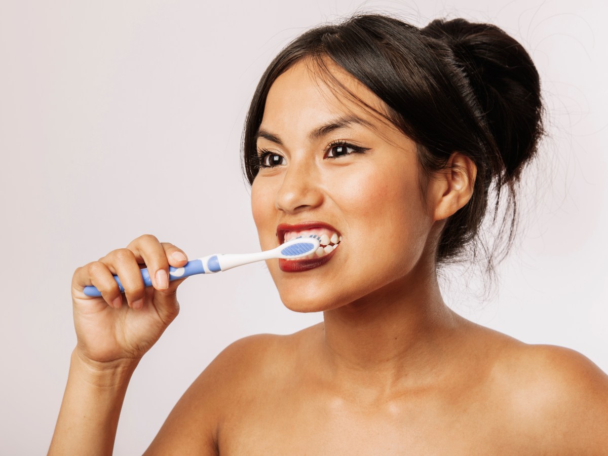 Transform Your Smile with Intensive Whitening&nbsp;Toothpaste